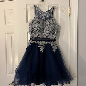 Semi-formal / cocktail dress